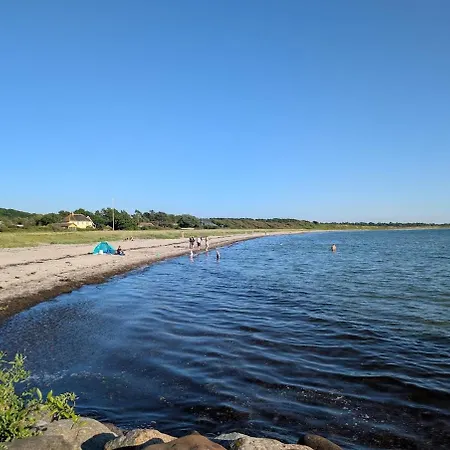 Vakantiehuis A Peaceful Retreat Close To Nature, The Coast, And Culture